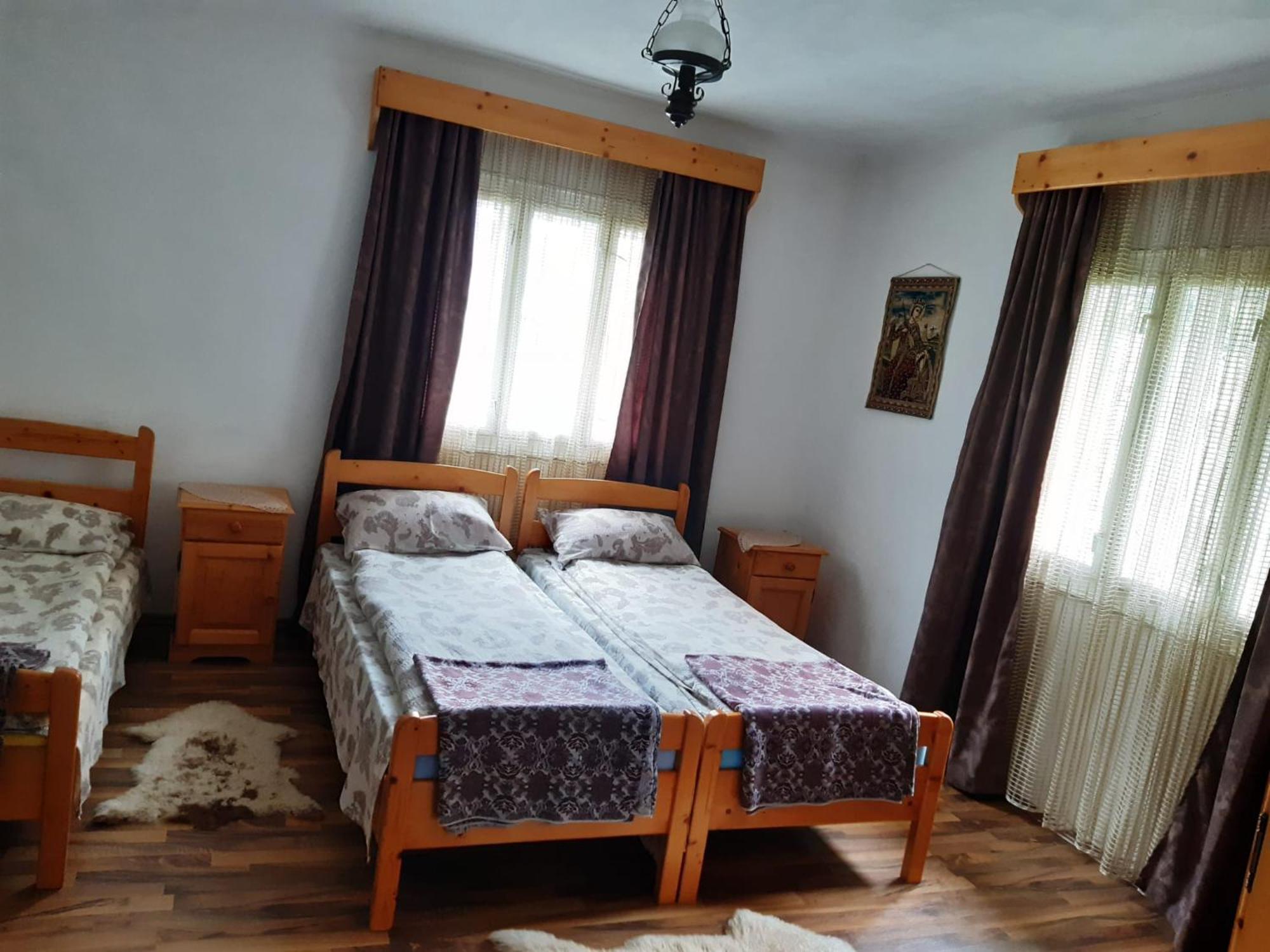 Готель Casa De Vacanta Joldes Ґирда-де-Сус Екстер'єр фото