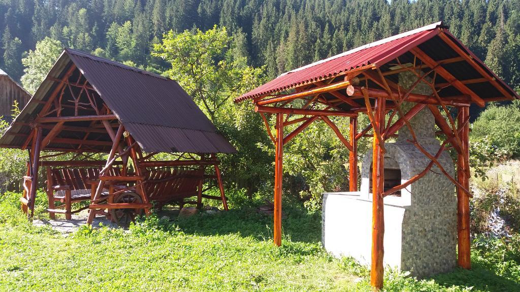 Готель Casa De Vacanta Joldes Ґирда-де-Сус Екстер'єр фото